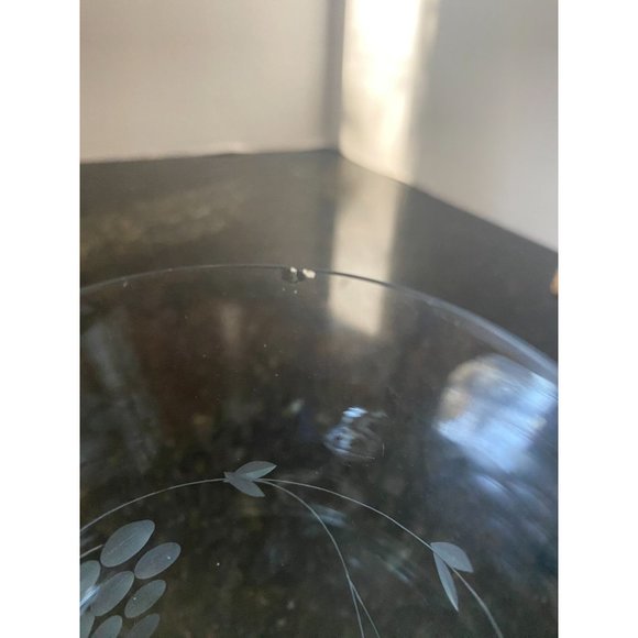 VIntage Etched Grape Cluster 5" Irish Coffee Cups (Qty. 4) - Picture 4 of 6